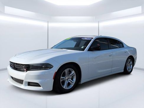 Used 2023 Dodge Charger SXT RWD image 7