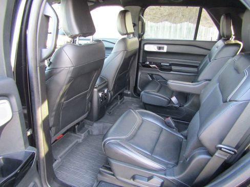 Used 2022 Ford Explorer ST w/ Equipment Group 401A image 12