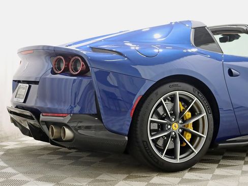 Used 2021 Ferrari 812 GTS RWD image 14