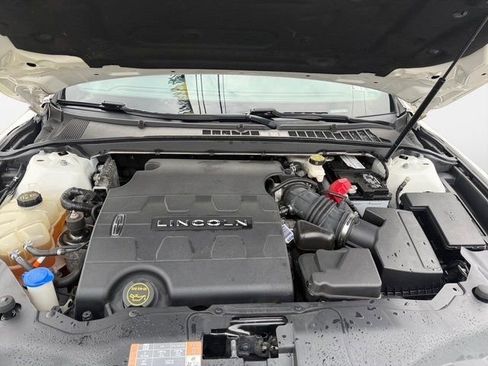 Used 2020 Lincoln Continental Standard image 32