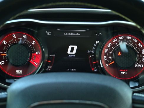 Used 2020 Dodge Challenger SRT Hellcat Redeye image 22