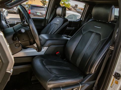 Used 2018 Ford F150 Platinum w/ Equipment Group 701A Luxury AWD/4WD image 13