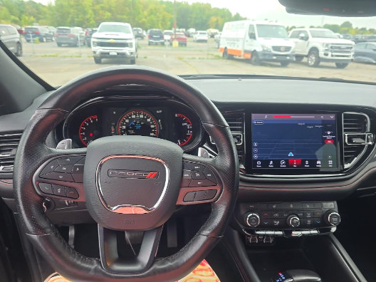 Used 2025 Dodge Durango GT w/ Blacktop Package AWD/4WD image 3