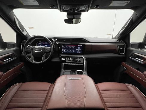 Used 2024 GMC Sierra 3500 Denali Ultimate image 25