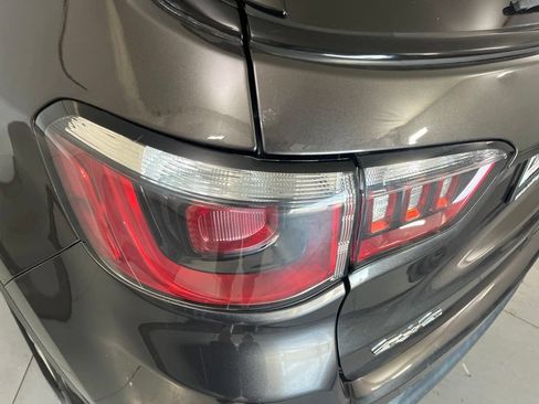 Used 2018 Jeep Compass Sport w/ Cold Weather Group AWD/4WD image 38