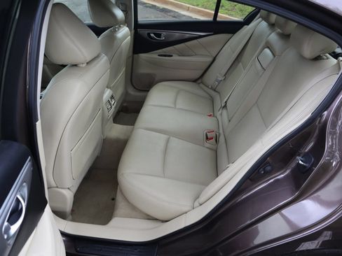 Used 2016 INFINITI Q50 3.0t Premium RWD image 11