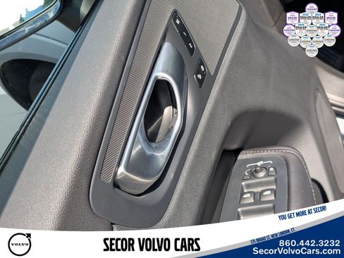 Certified 2024 Volvo XC60 B5 Plus w/ Protection Package Premier AWD/4WD image 12