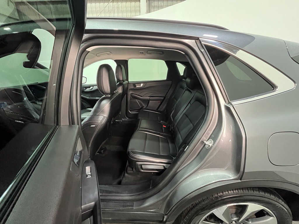 Certified 2025 Ford Escape Platinum AWD/4WD image 19