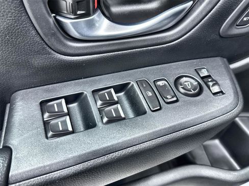 Certified 2025 Honda Pilot TrailSport image 12