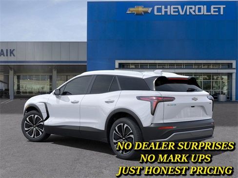 New 2025 Chevrolet Blazer EV LT image 3