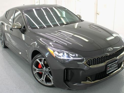 Used 2021 Kia Stinger GT image 27