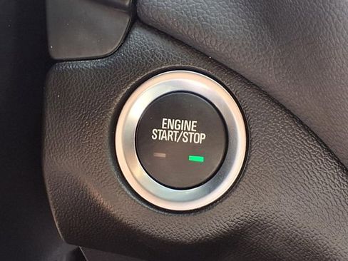 Used 2023 Chevrolet Equinox LT image 11