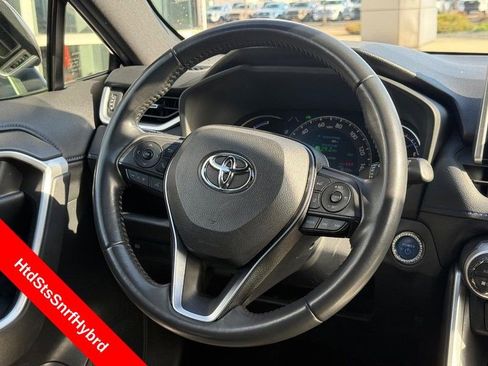 Used 2021 Toyota RAV4 XSE AWD/4WD image 14