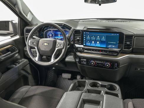 Used 2025 Chevrolet Silverado 1500 LT AWD/4WD image 27