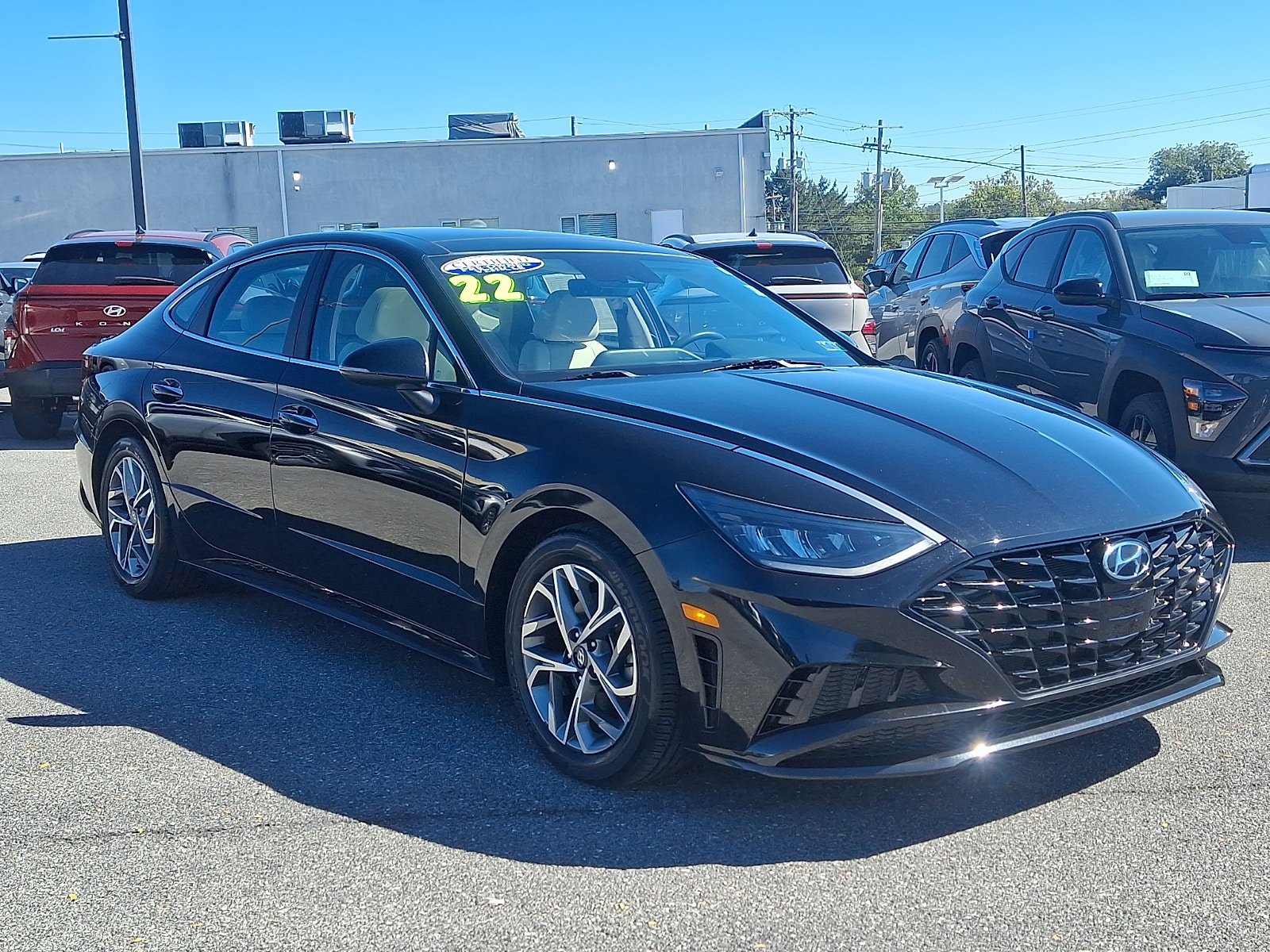 Certified 2022 Hyundai Sonata SEL w/ Convenience Package FWD image 3