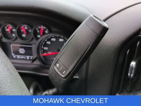 Used 2022 Chevrolet Silverado 1500 Custom AWD/4WD image 17