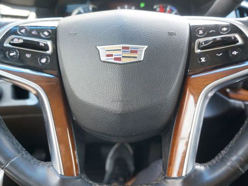 Used 2017 Cadillac Escalade ESV Luxury RWD image 38
