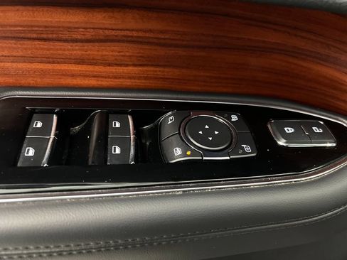 Used 2024 Lincoln Navigator Reserve AWD/4WD image 15