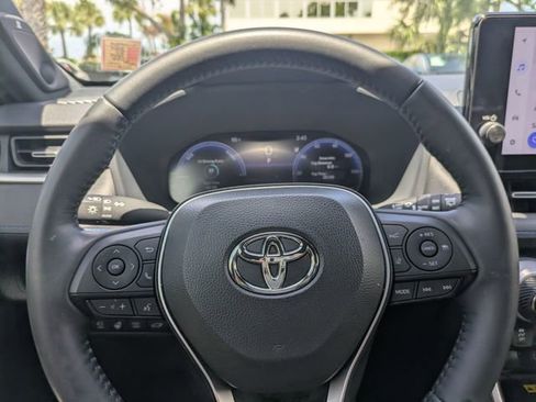 Used 2024 Toyota RAV4 XSE AWD/4WD image 31