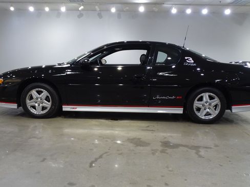 Used 2002 Chevrolet Monte Carlo SS w/ Pace Car Replica Pkg FWD image 6