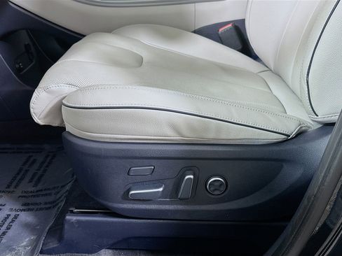 Used 2023 Hyundai Palisade Limited w/ Cargo Package image 19