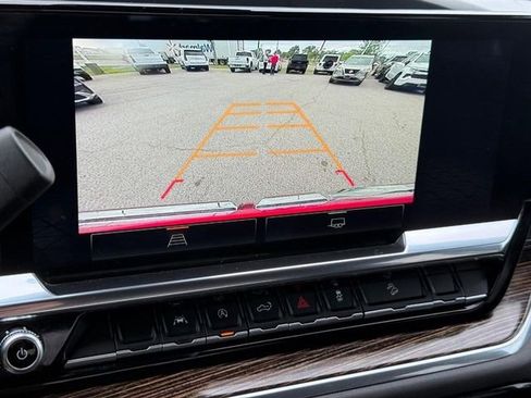 Used 2024 GMC Sierra 1500 Elevation AWD/4WD image 16