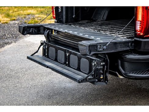 Used 2023 GMC Sierra 1500 Denali Ultimate image 12