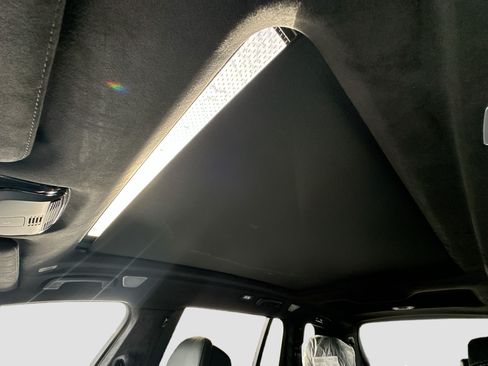 New 2026 BMW ALPINA XB7 AWD/4WD image 16