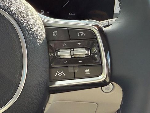 New 2026 Kia Carnival SX w/ SX Dark Edition Package image 11