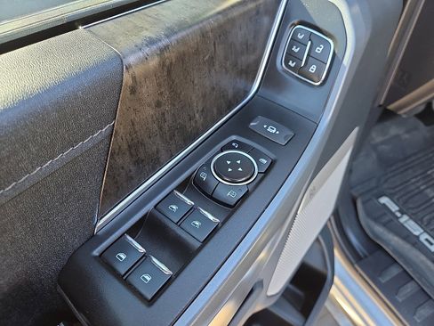 Used 2022 Ford F150 Lariat image 12