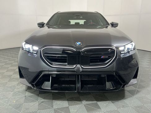 New 2026 BMW M5 Touring image 3