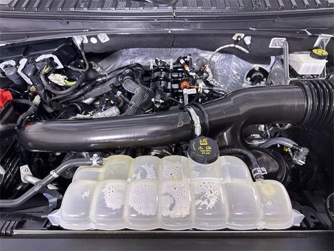 Used 2024 Ford Expedition Limited image 31