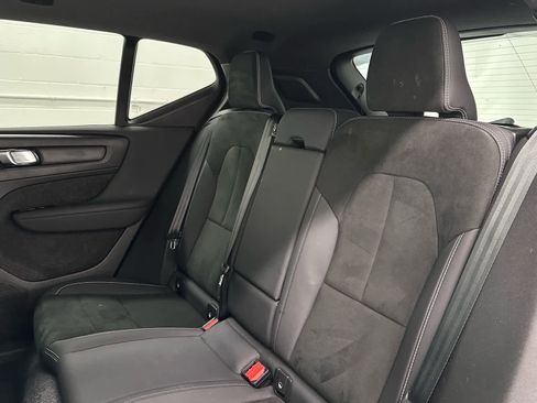 Used 2023 Volvo XC40 Recharge Plus w/ Protection Package Premier image 16
