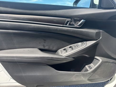 Used 2020 Honda Accord Sport image 19