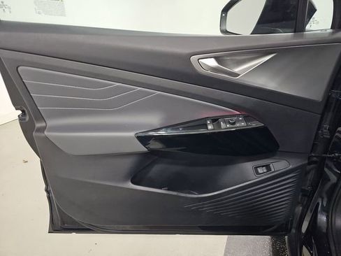 Used 2023 Volkswagen ID.4 Pro S image 11