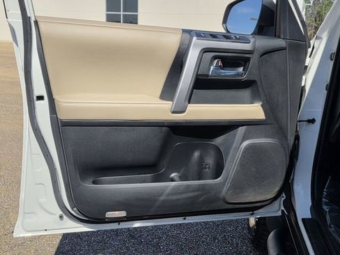 Used 2022 Toyota 4Runner SR5 Premium w/ Moonroof Package image 14