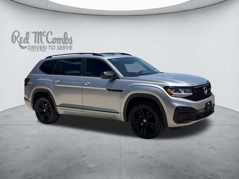 Used 2023 Volkswagen Atlas SEL R-Line AWD/4WD image 8