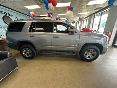 Used 2018 Chevrolet Tahoe LT image 10