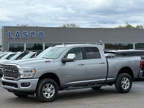 Used 2024 RAM 2500 Laramie AWD/4WD image 1