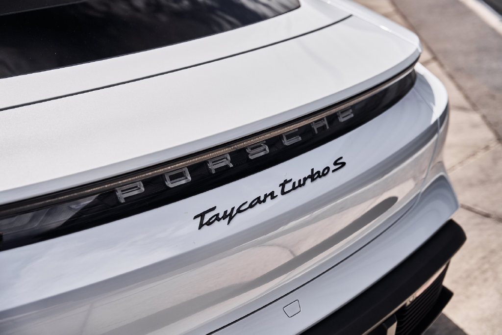 Used 2021 Porsche Taycan Turbo S AWD/4WD image 10