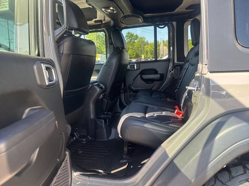Used 2021 Jeep Wrangler Unlimited Sport AWD/4WD image 18