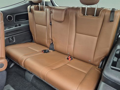 Used 2019 Subaru Ascent Touring AWD/4WD image 18