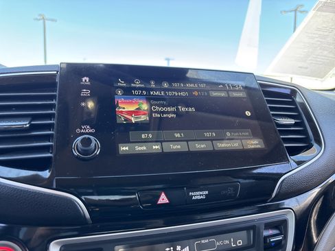 Used 2020 Honda Pilot Elite image 22