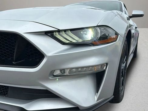 Used 2018 Ford Mustang GT Premium image 17