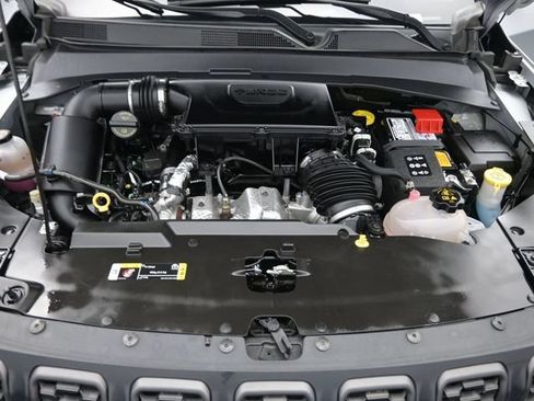 Used 2024 Jeep Compass Trailhawk w/ Sun and Sound Group AWD/4WD image 22
