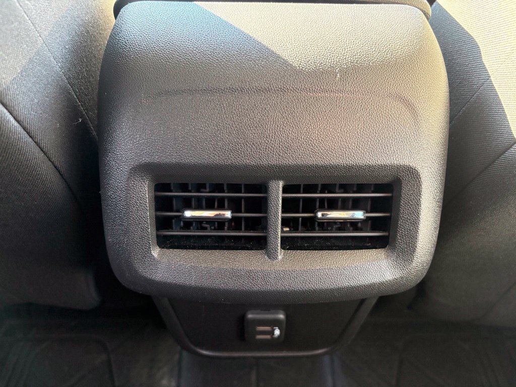 Used 2024 Chevrolet Equinox LT w/ LPO, Floor Liner Package FWD image 36