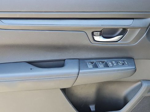 Used 2023 Honda CR-V LX image 13
