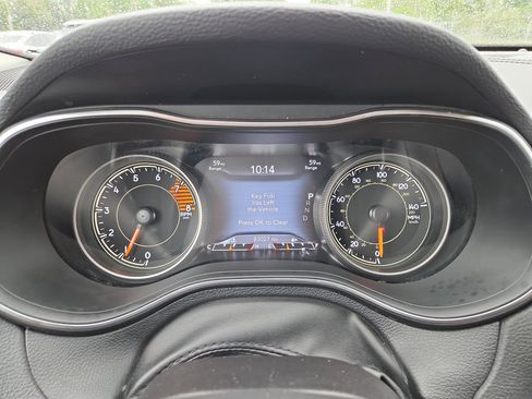 Used 2019 Jeep Cherokee Limited image 13