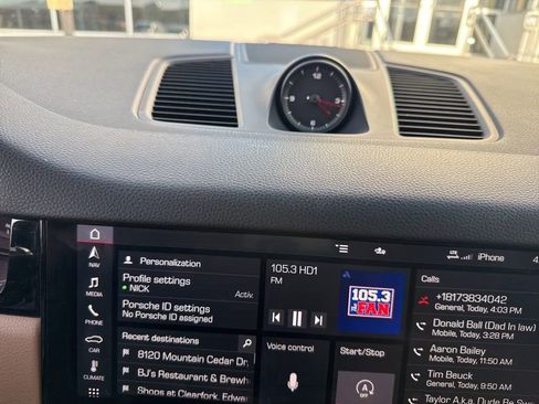 Used 2020 Porsche Cayenne image 18