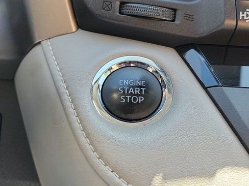 Used 2018 Toyota RAV4 XLE w/ Plus Extra Value Package image 34